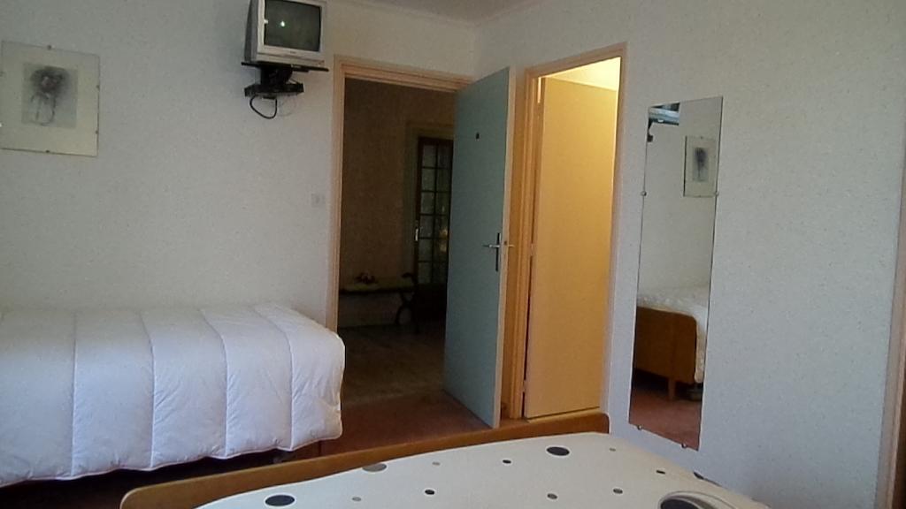 Hotel La Vie En Rose Le Brugeron 객실 사진